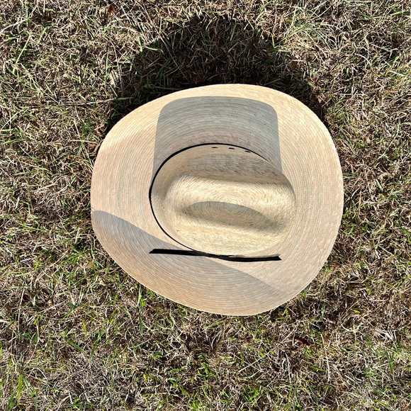 Cattleman Fine White Palm Hat - Picture 9 of 12